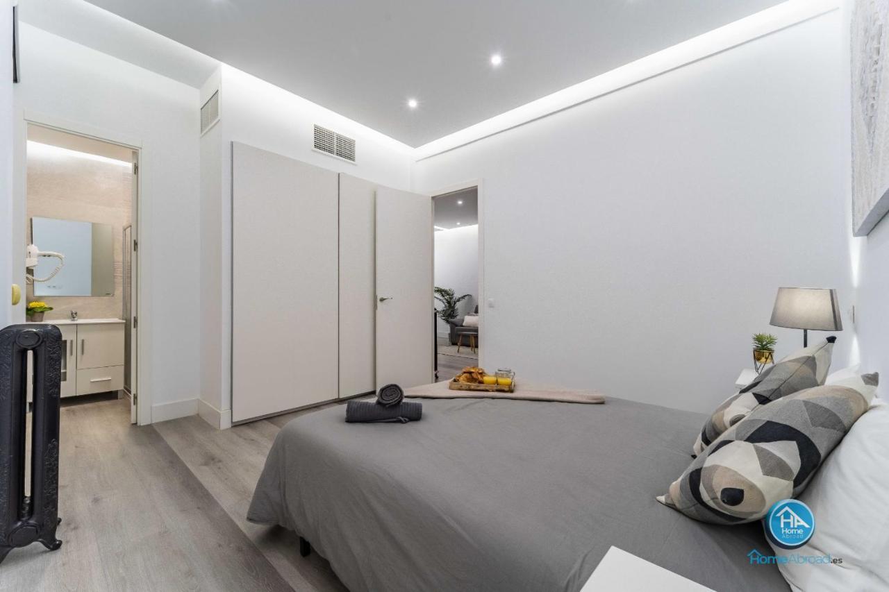 Modern Boutique Stay In The Heart Of Madrid Bagian luar foto