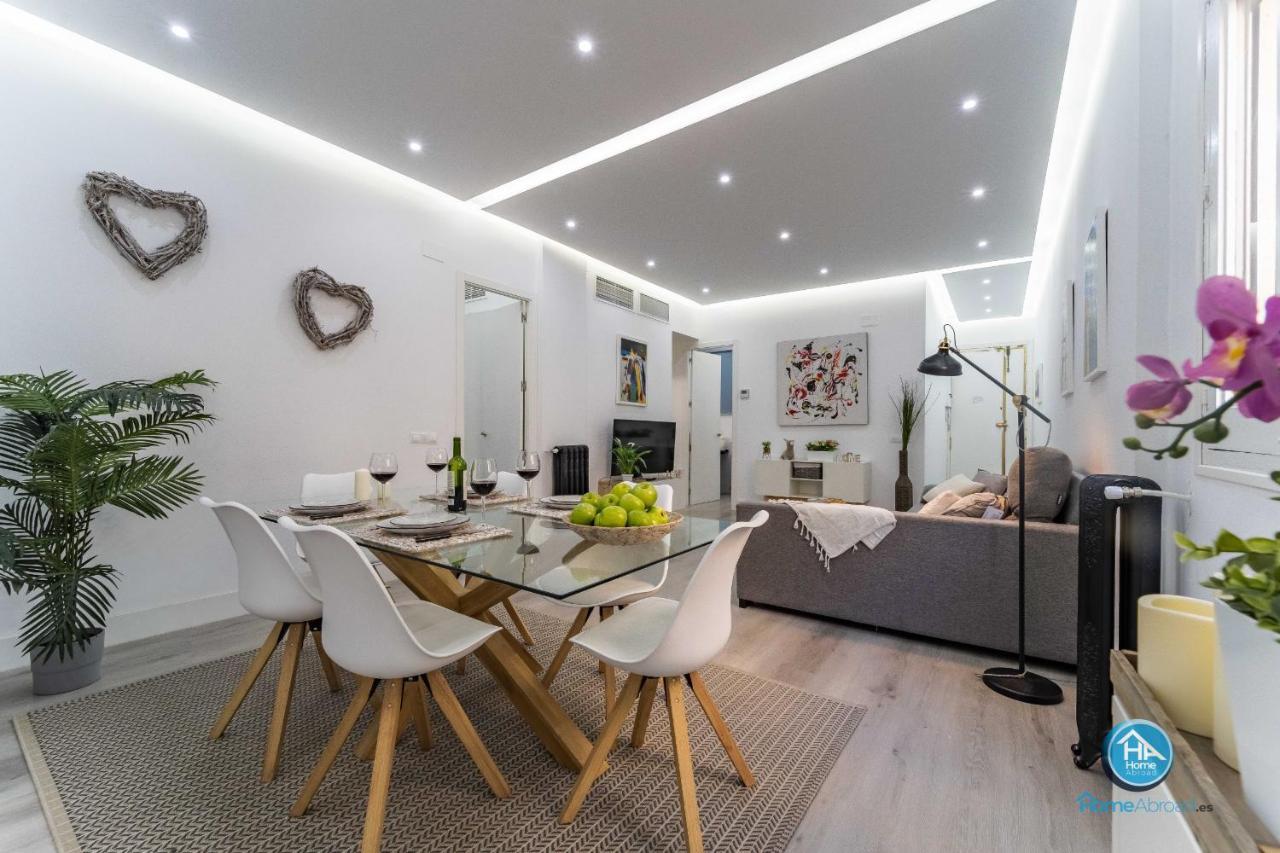 Modern Boutique Stay In The Heart Of Madrid Bagian luar foto
