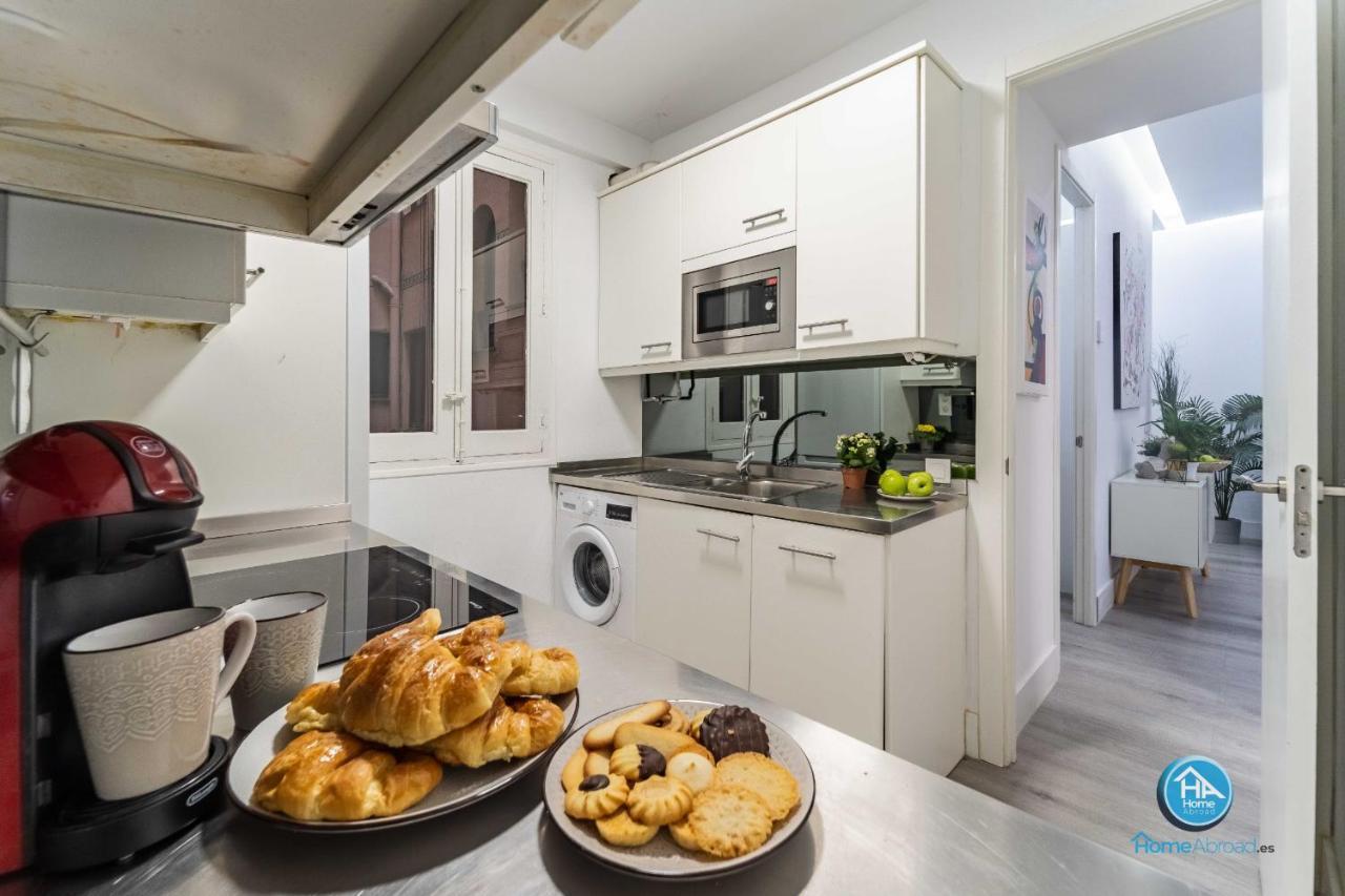 Modern Boutique Stay In The Heart Of Madrid Bagian luar foto